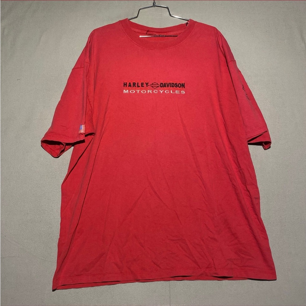 Vintage Embroidered Harley-Davidson Red Short Sleeve Logo Tee size‎ 2XL